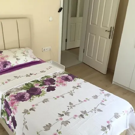 Crystal House Apartment