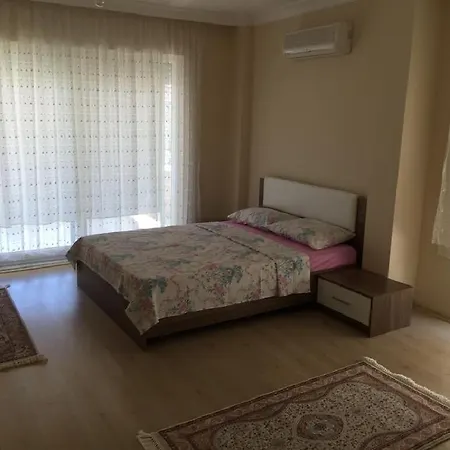 Apartment Crystal House İçmeler